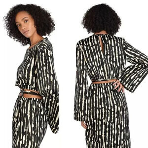 Nicole Williams English x Bar III Abstract Print Bell Sleeve Tie Crop Top XS